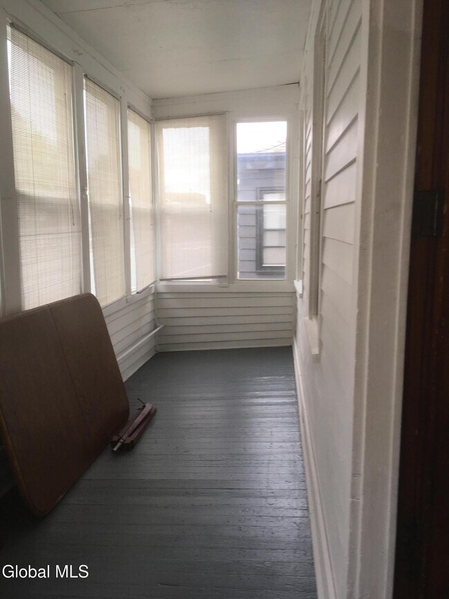 Foto del edificio - 307 Broadway