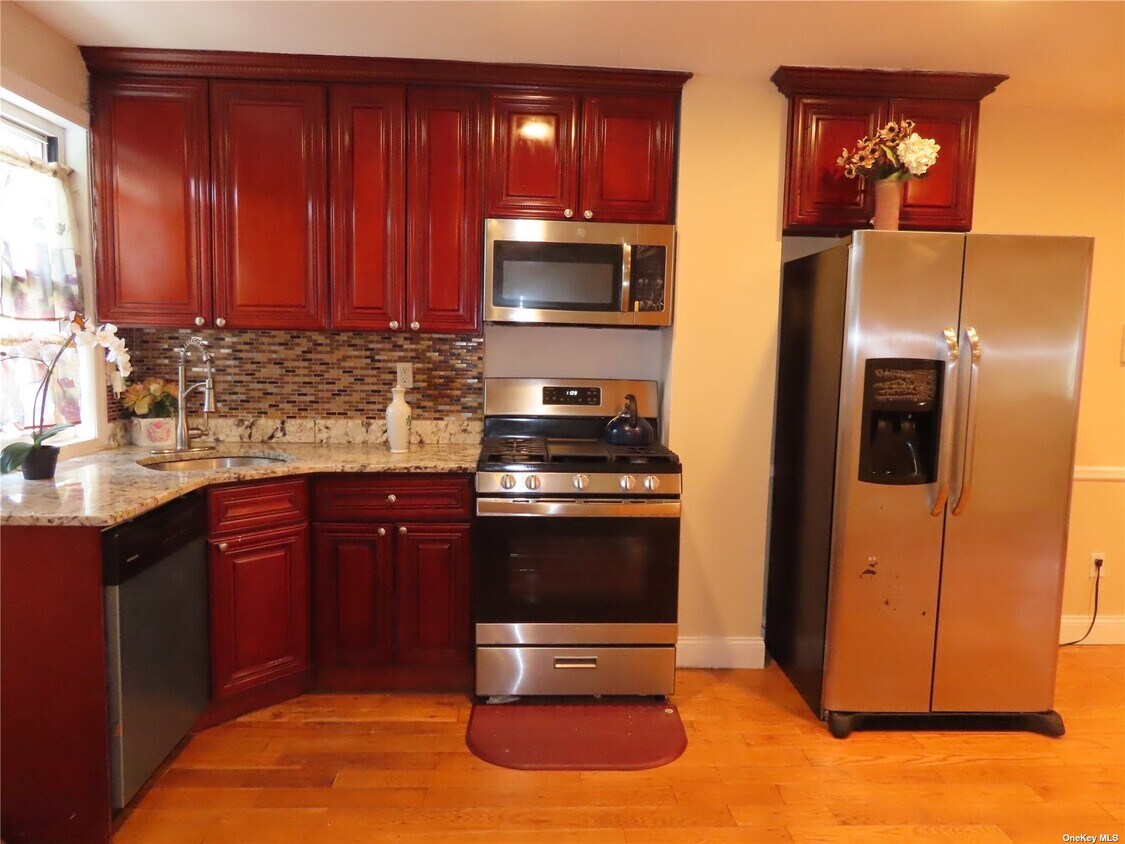 18420 S Conduit Ave, Queens, NY 11413 House Rental in Queens, NY