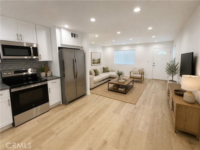 Foto del edificio - 6709 Denny Ave