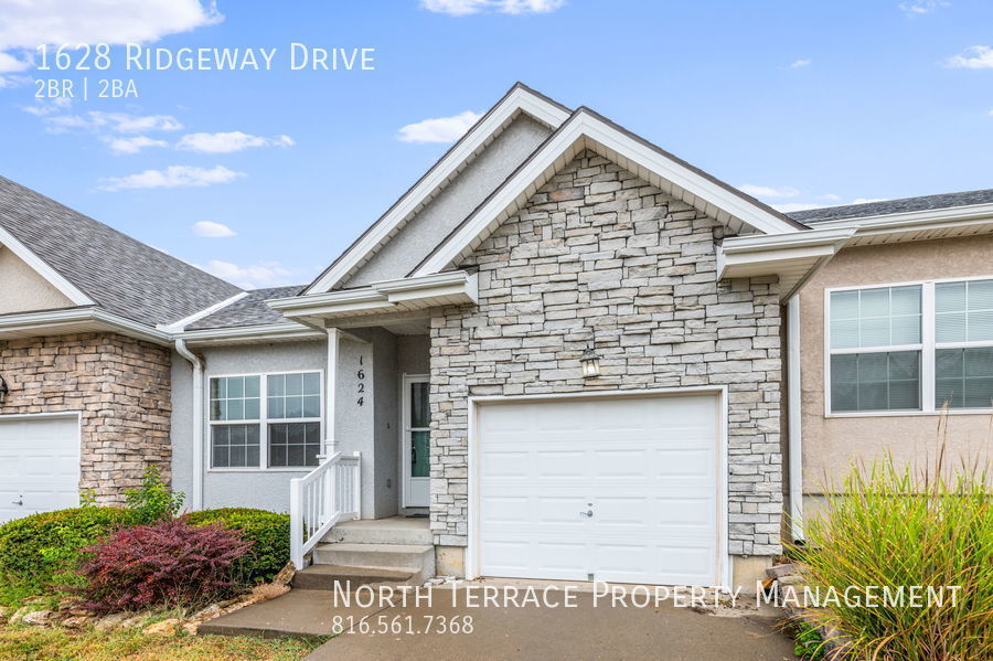 1628 Ridgeway Dr, Raymore, MO 64083 Townhome Rentals in Raymore MO
