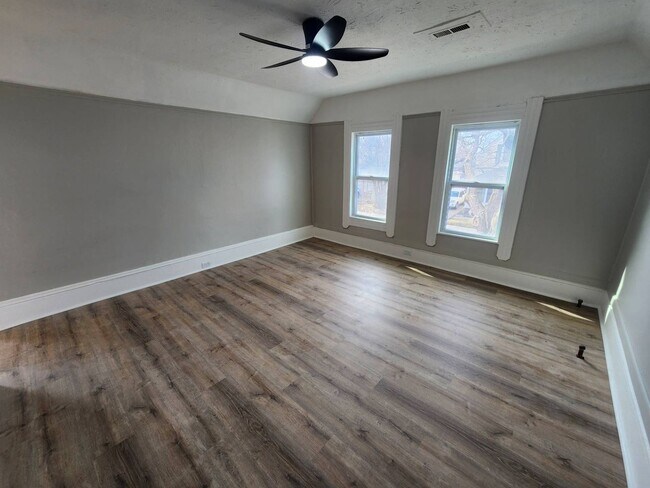 Foto del edificio - 3193 W 50th St