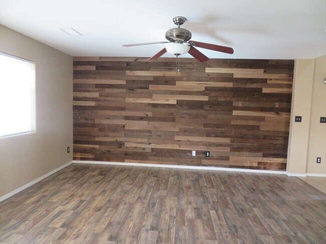 Building Photo - Clean 3 Bedroom, 2.5 Bath Home for Rent