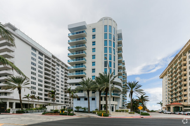 Foto del edificio - Waverly Surfside Beach