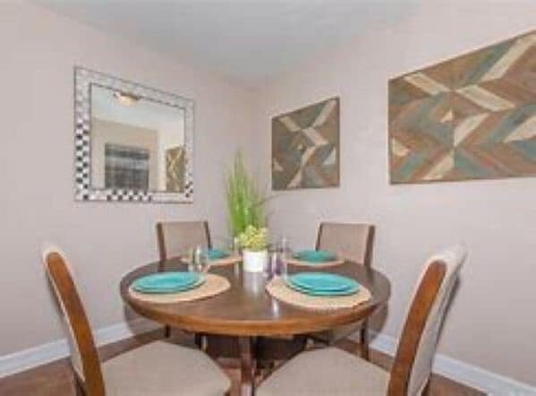 Building Photo - 420 Garland Dr