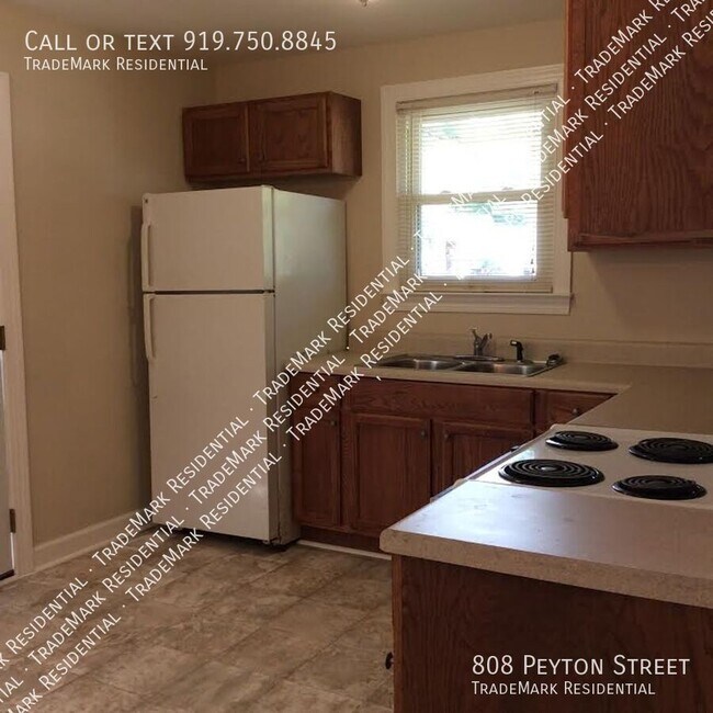 Foto del edificio - 808 Peyton St