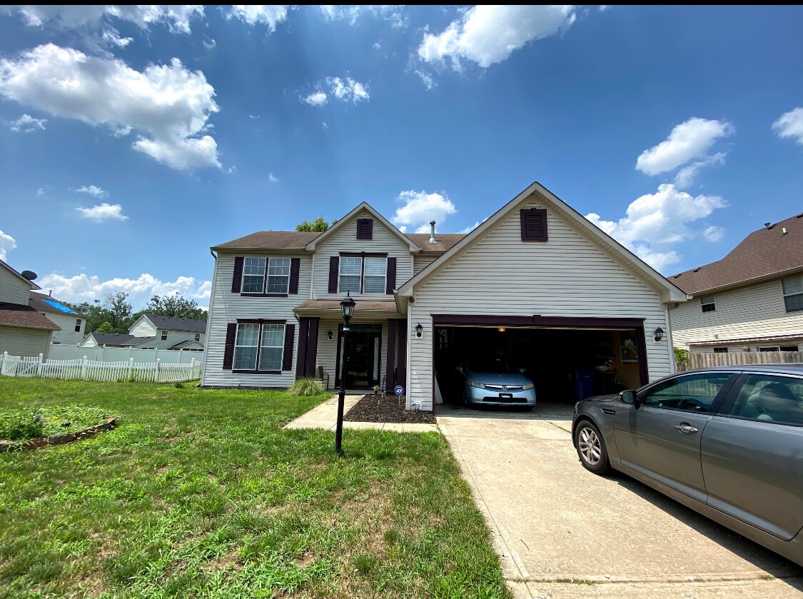 708 Coffee Tree Cir, Indianapolis, IN 46224 House Rental in