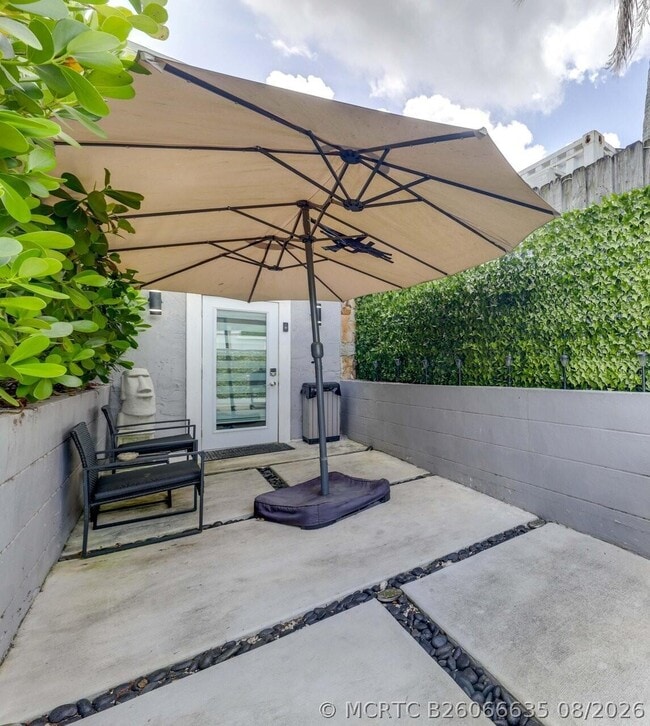 Building Photo - 3609 SW 58th Ave