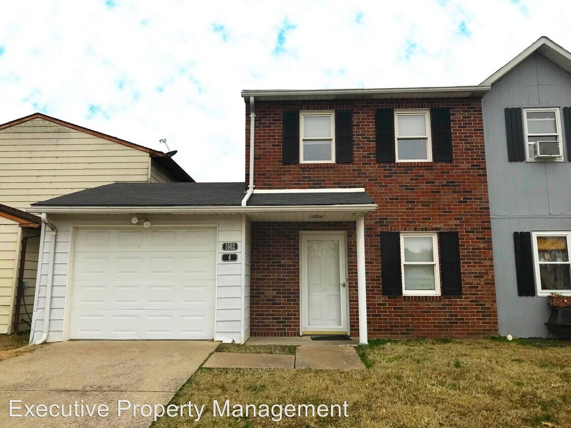 Primary Photo - 1602 Amblewood Dr
