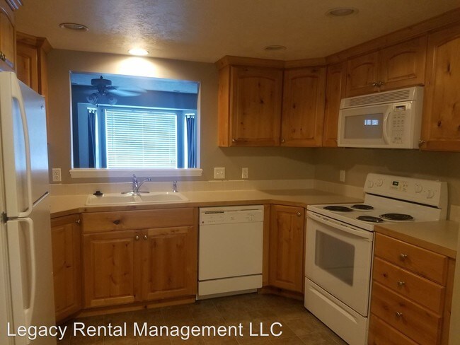 Building Photo - 2 br, 1.5 bath House - 595 Legacy Lane