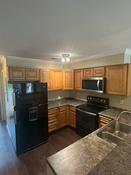 Building Photo - 2 bedroom/2 bathroom Townhome in a great l...
