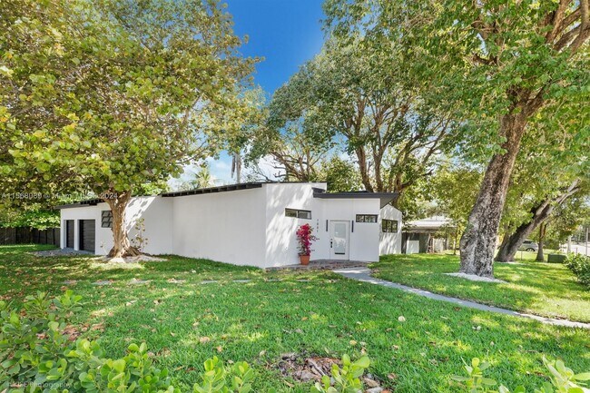 Building Photo - 24 NW 86th St