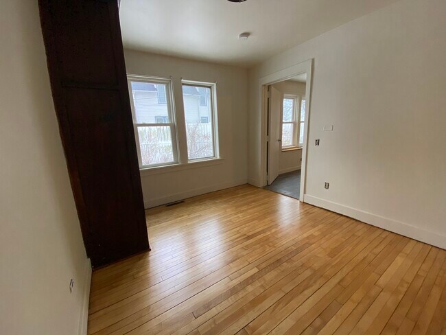 Foto del edificio - 113 Saint Louis Street, Unit 1