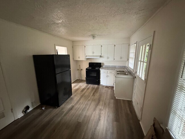 Foto del edificio - 3082 Somerset Dr