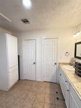 Building Photo - 508 Clear Lake Rd