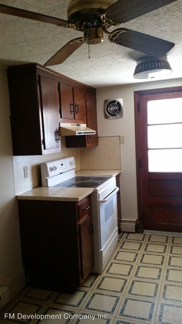 Building Photo - 1 br, 1 bath Apartment - 332 Layfield Road