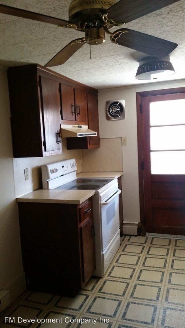Foto del edificio - 1 br, 1 bath Apartment - 332 Layfield Road