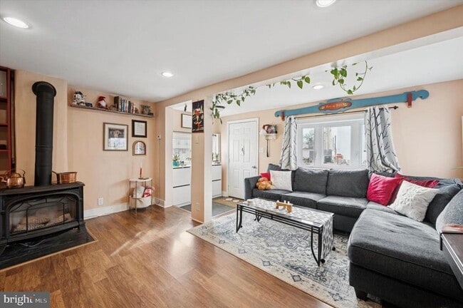 Foto del edificio - 407 Emerald St