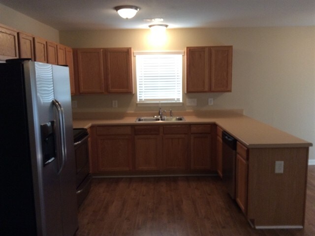 Building Photo - 5216 Grays Ridge Dr