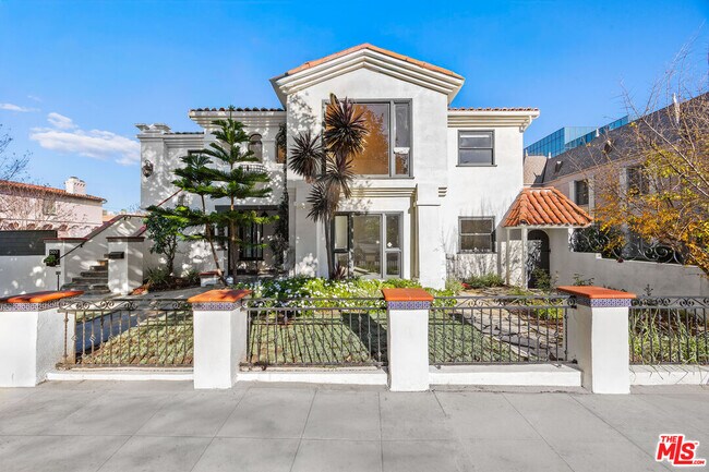 Foto del edificio - 502 Smithwood Dr