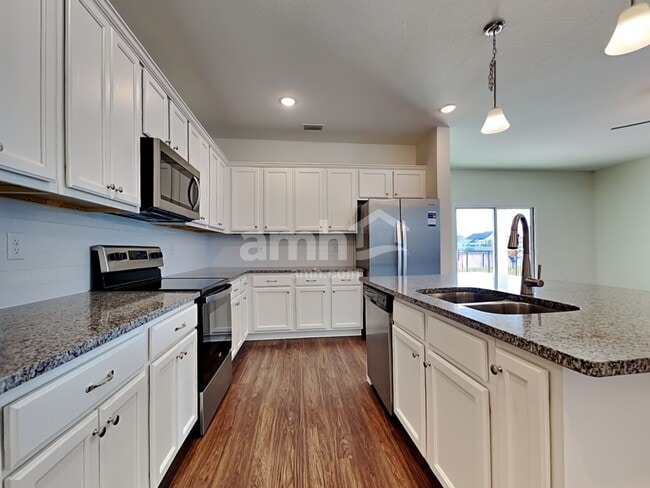 Building Photo - 94 Olivewood Pl