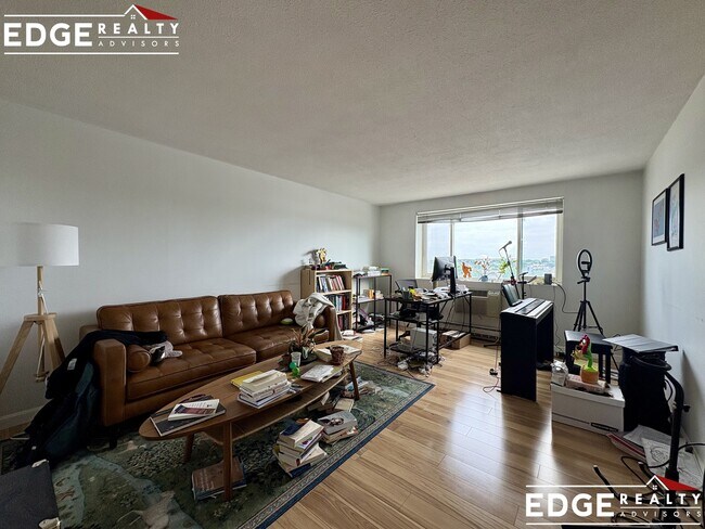 Foto del edificio - 94 Beacon St