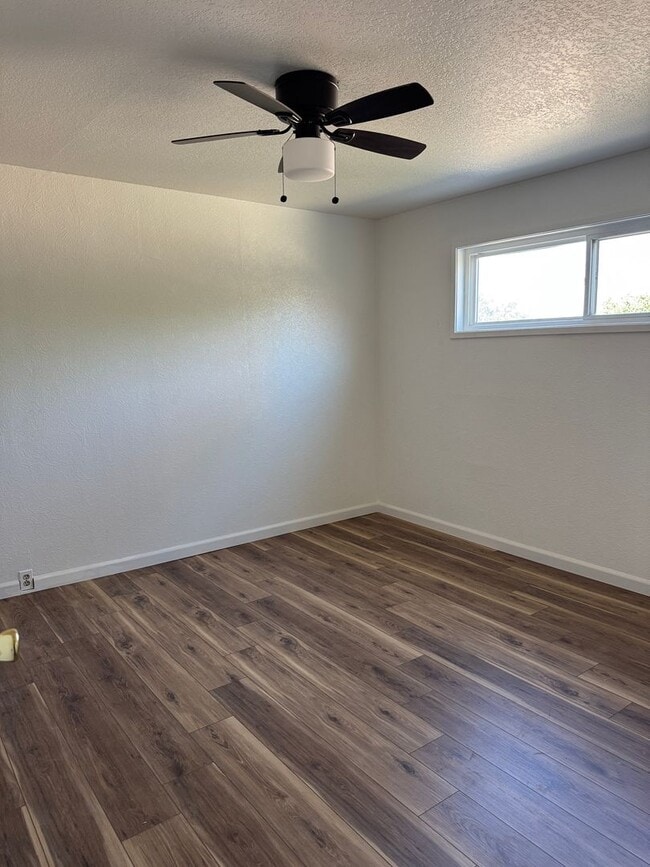 Building Photo - 14944 Badger Flat Rd