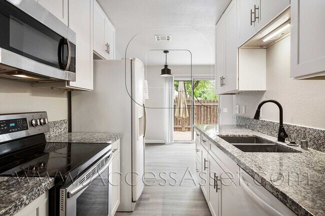 Foto del edificio - Charming 3 Bed/2 Bath Home in Murrieta!