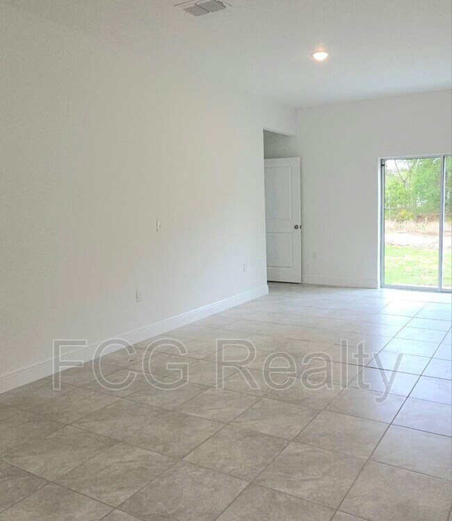 Foto del edificio - 8719 SW 133rd Ln Rd