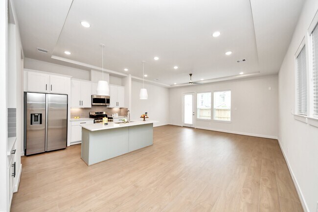 Building Photo - 1514 Colonial Gorge Dr