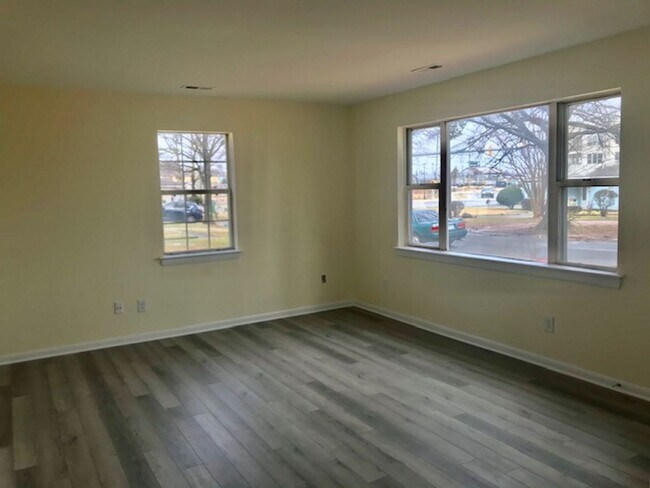 Foto del edificio - Must see this Adorable 3 bedroom 1 bath ho...