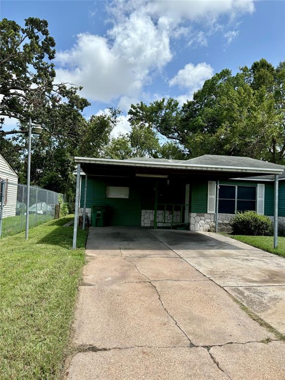 Building Photo - 5411 Heron Dr
