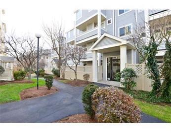 Primary Photo - 200 Falls Blvd