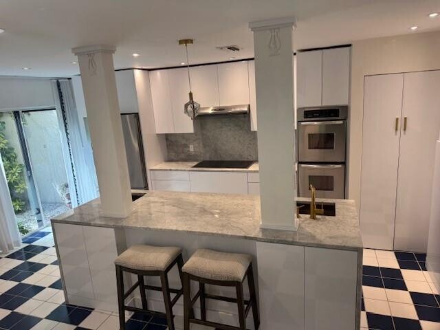 Building Photo - 8045 Eastlake Dr