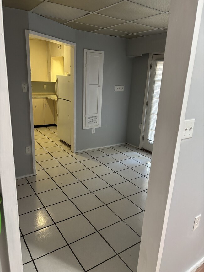 Foto del edificio - 2221 20th Ave