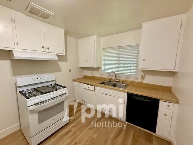 Foto del edificio - 1019 Wallace St