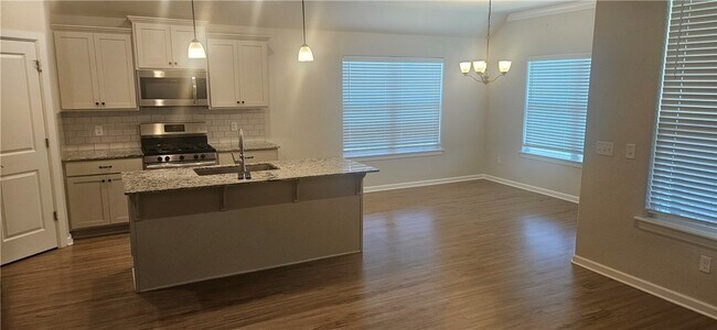 Foto del edificio - 302 S Emerald Woods Run