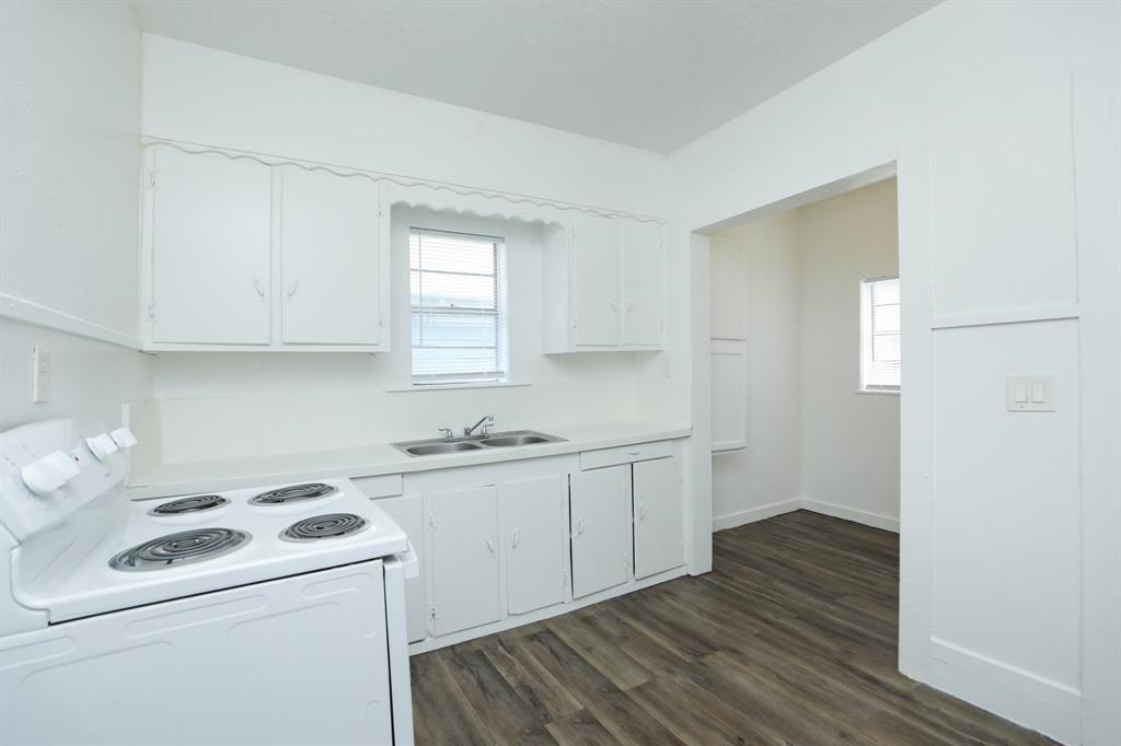 Foto principal - 119 W Main St