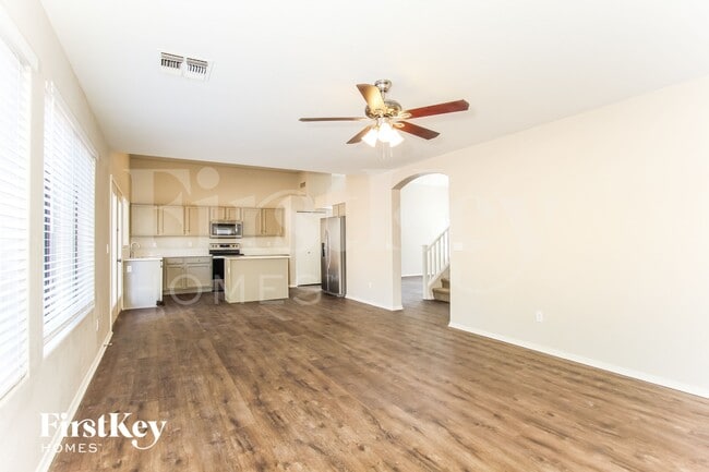 Foto del edificio - 12694 W Flower St