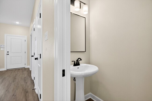 Foto del edificio - 201 E 17th St