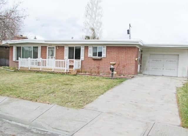 Building Photo - 2277 Logan Dr