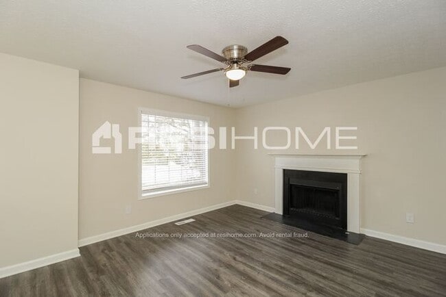 Foto del edificio - 434 Davis Mill Road S