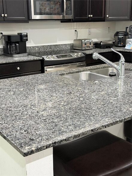 Foto del edificio - 3483 W 97th St