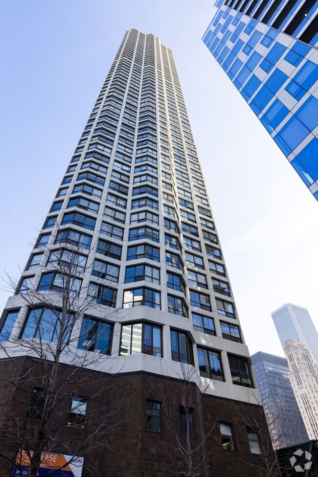 Building Photo - 405 N Wabash Ave