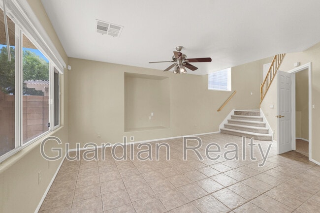Building Photo - 224 Emerald Vista Way