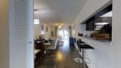 Valencia at Doral photo'