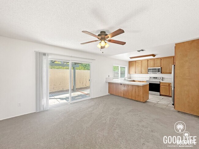 Foto del edificio - Comfortable 4BR Poway Home with Yard & Great Layout