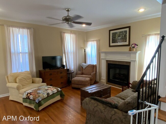 Foto del edificio - 3 br, 2.5 bath House - 420 Lark Run