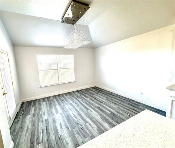 Foto del edificio - 910 Cutting Horse Dr