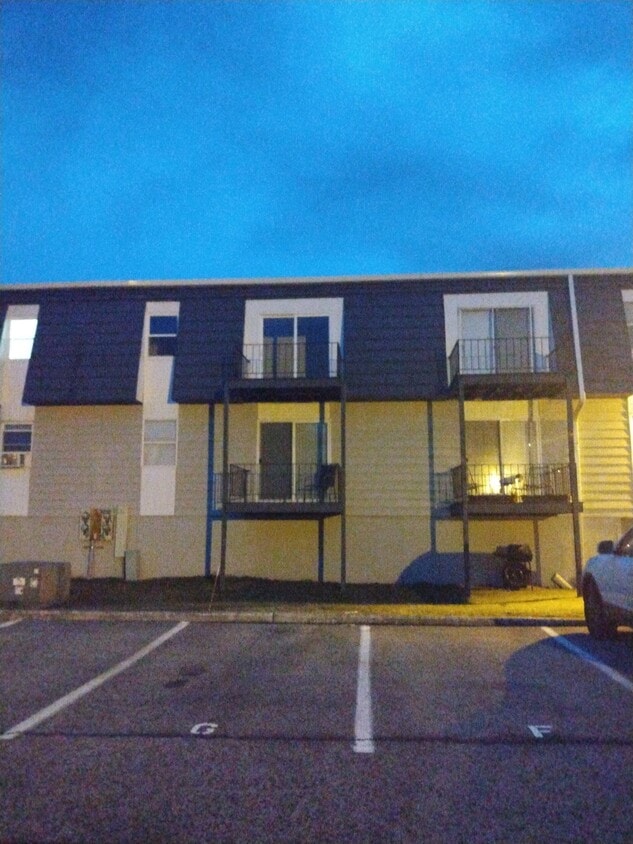 6 White Gate Dr Unit G, Wappingers Falls, NY 12590 Condo for Rent in Wappingers Falls, NY