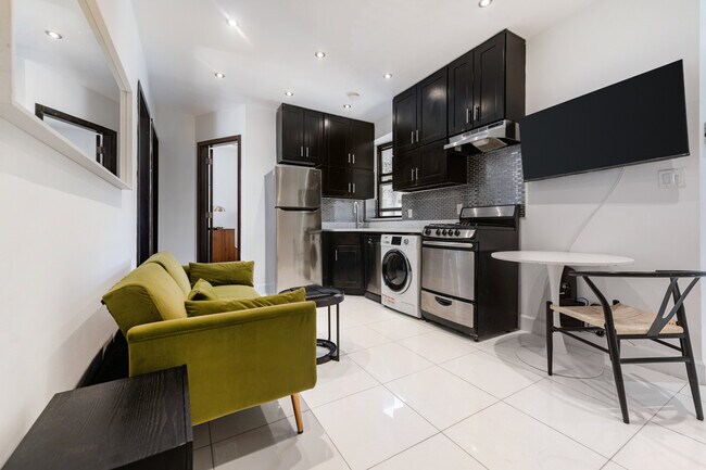 Foto del edificio - 4 W 108th St